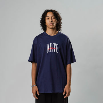 CAMISETA COLLEGE - "ARTE" FRONT