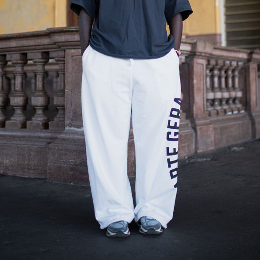 CALÇA MOLETOM - LOGO CLASSICA