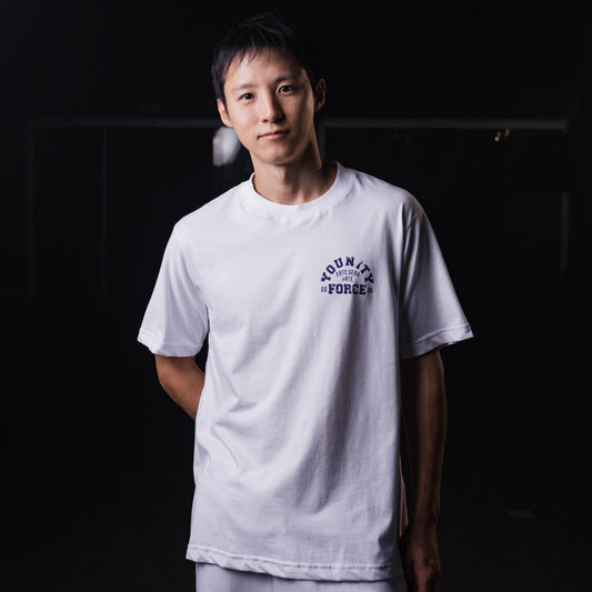 CAMISETA COLLEGE - AGA X YOUNITY FORCE