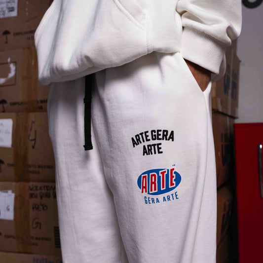 CALÇA MOLETOM ARTE GERA ARTISTA - OFF WHITE
